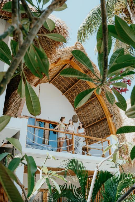 Coco Lemon Gili Resort - 14