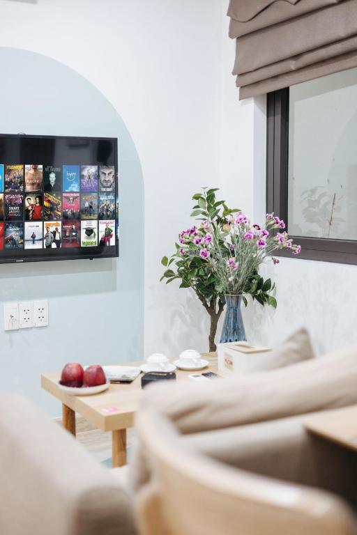 TV a/nebo společenská místnost v ubytování The Euphoria Sophisticated Style - Stay 24h
