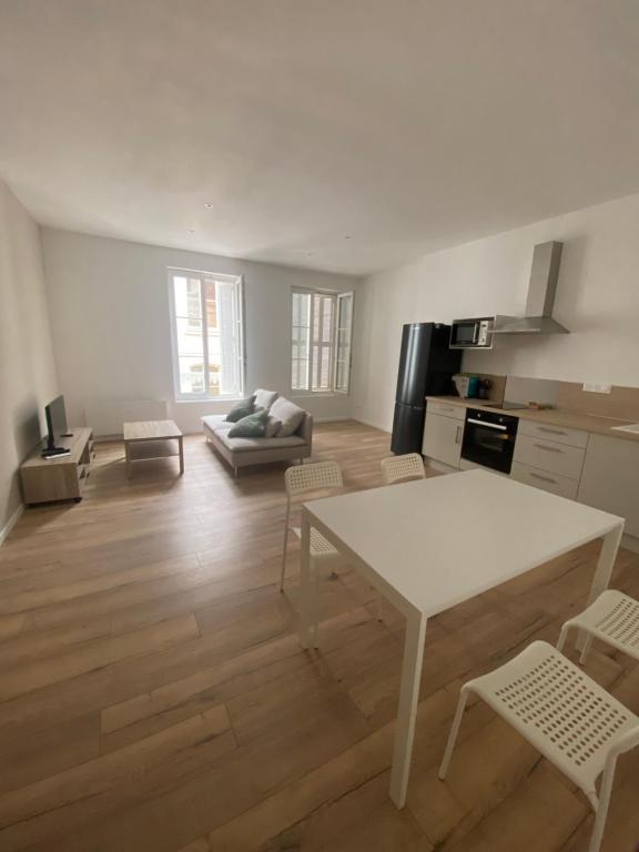 Kuchyň nebo kuchyňský kout v ubytování Appartement 55m2 centre ville