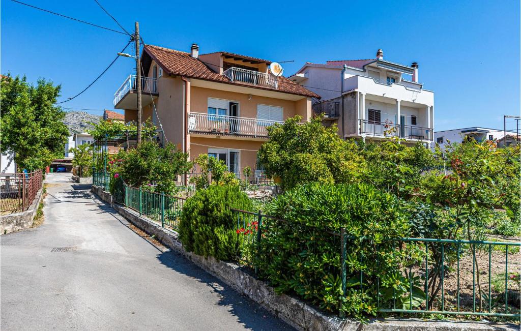 Beautiful Apartment In Trogir With Wifi