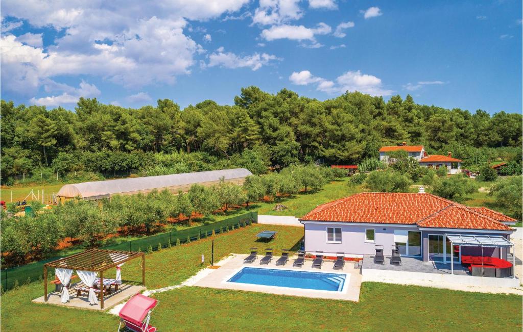 3 Bedroom Gorgeous Home In Pula