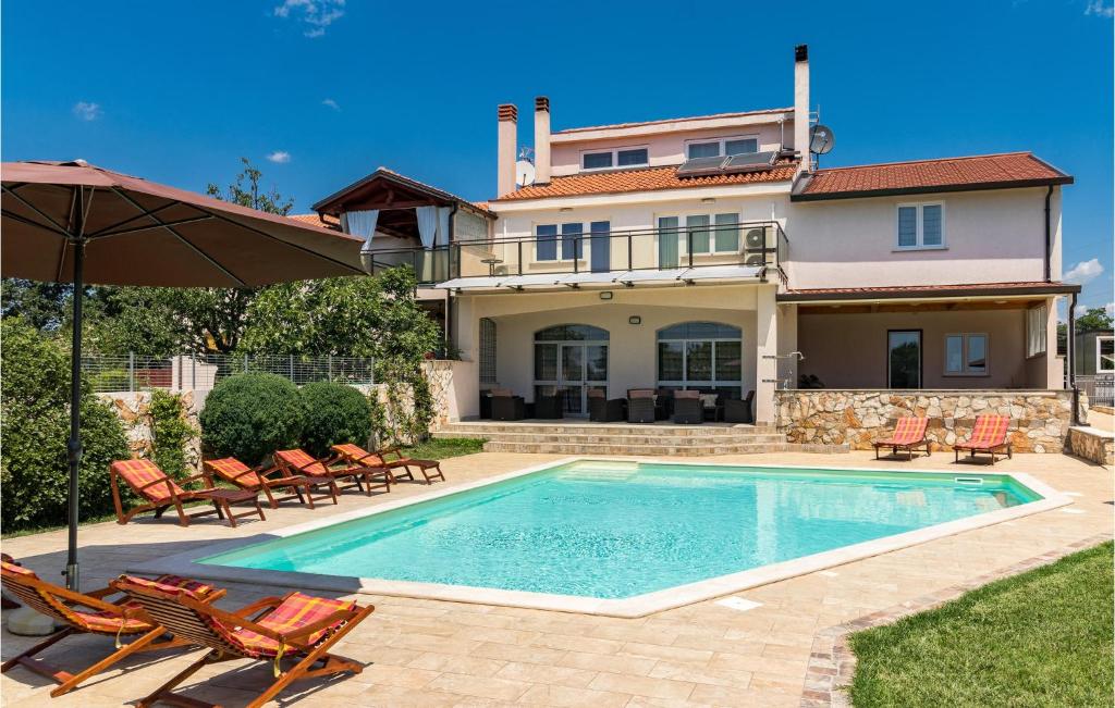 Stunning Home In Pula