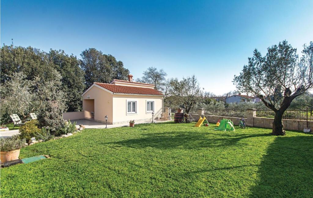 1 Bedroom Lovely Home In Pula