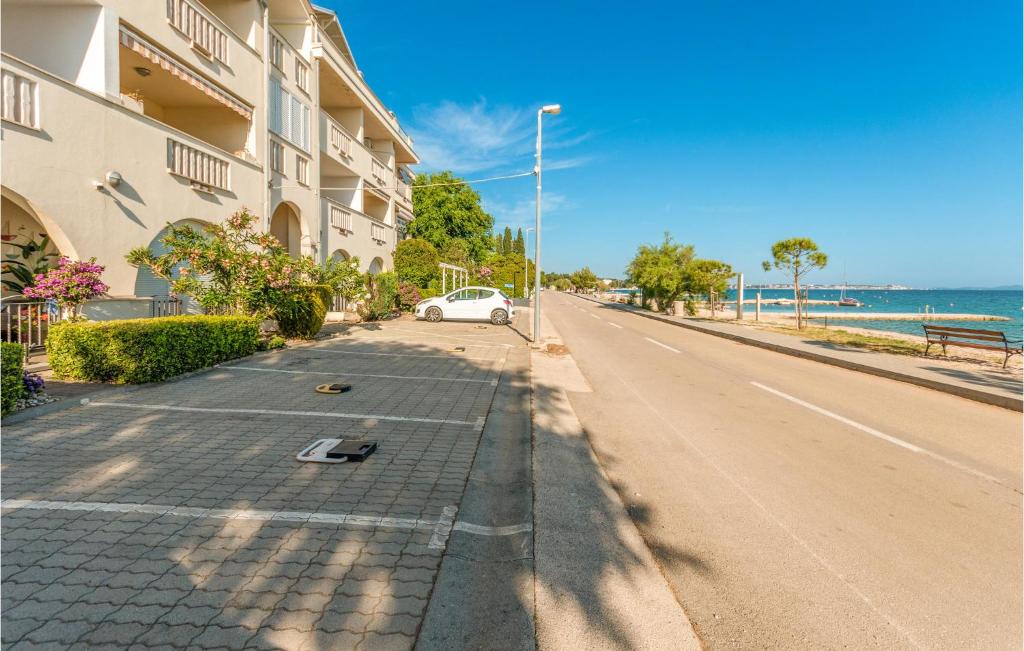Pet Friendly Apartment In Turanj With Wifi - Housity