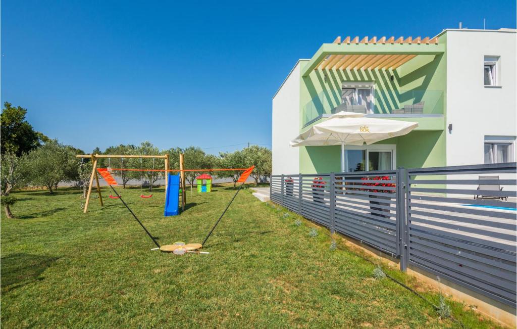 Fotografie z fotogalerie ubytování Stunning Home In Vrsi v destinaci Vrsi