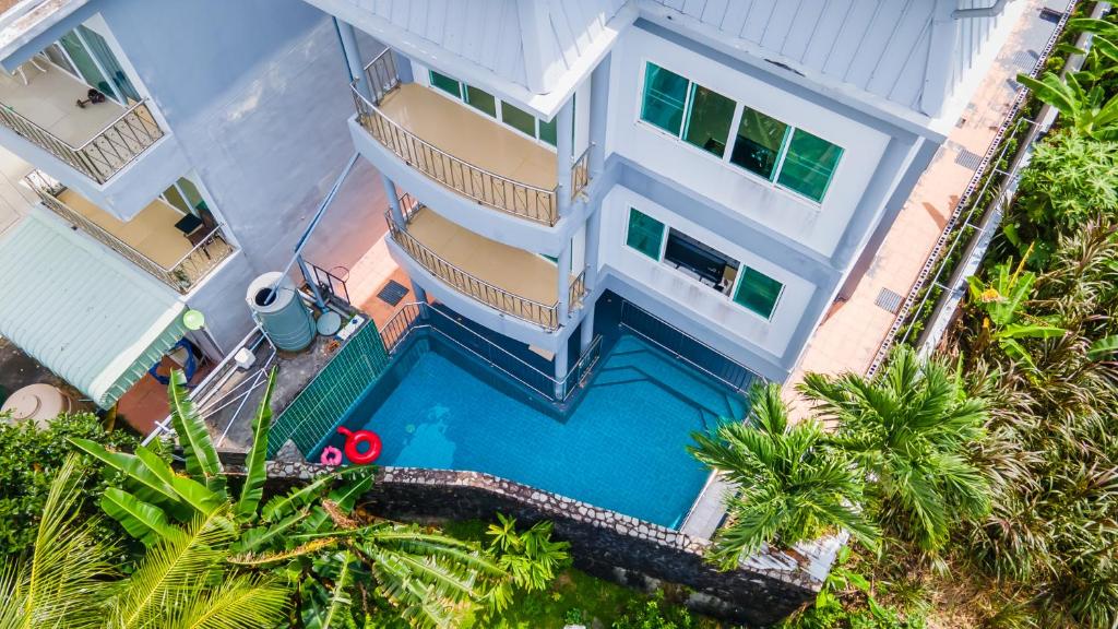 فضای داخلی patong villa3 四卧海景泳池别墅 近班赞海鲜市场 中英泰三语服务 در پوکت - تصویر ۳