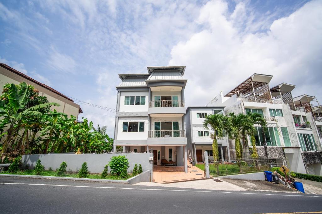 تصویر اتاق‌های patong villa3 四卧海景泳池别墅 近班赞海鲜市场 中英泰三语服务 - تصویر ۲