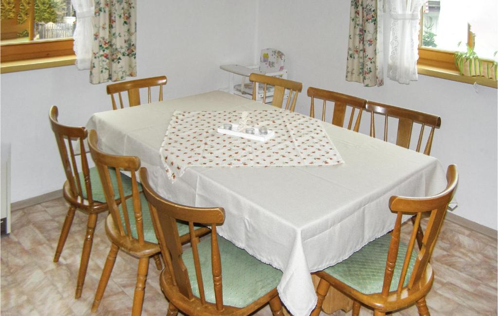 Fotografia z galérie ubytovania Ferienhaus In Ruhiger Lage v destinácii Neukirchen am Großvenediger
