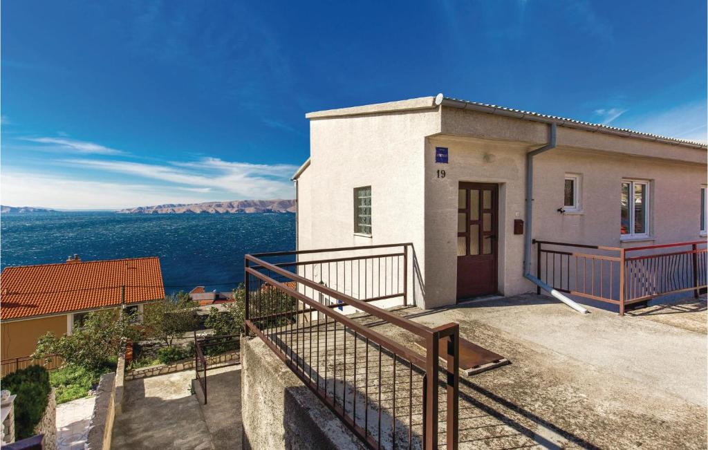 3 Bedroom Stunning Apartment In Senj