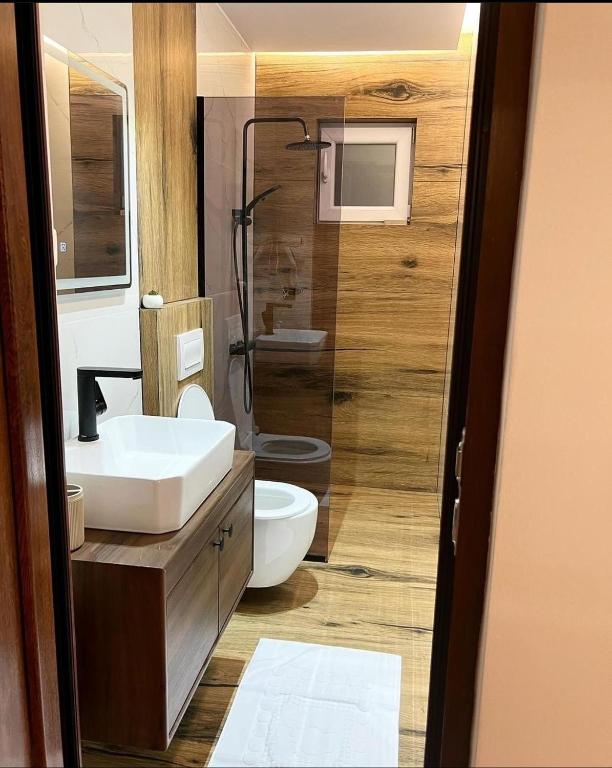 Koupelna v ubytování Hotel Europa Prishtina