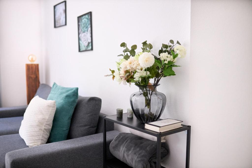 Gemütliche 2Zi. Wohnung - One-Bedroom Apartment