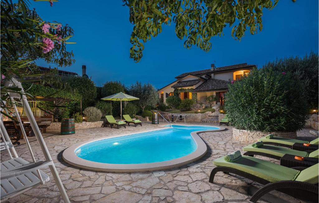 Lovely Home In Buje With Wifi