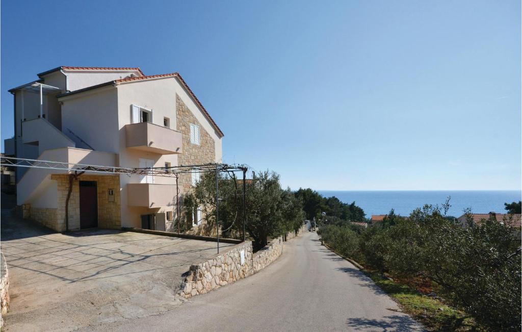 Apartment Ivan Dolac With Sea View X