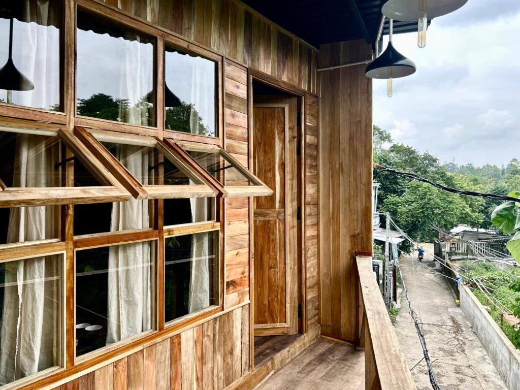 Ban công/sân hiên tại Yên homestay