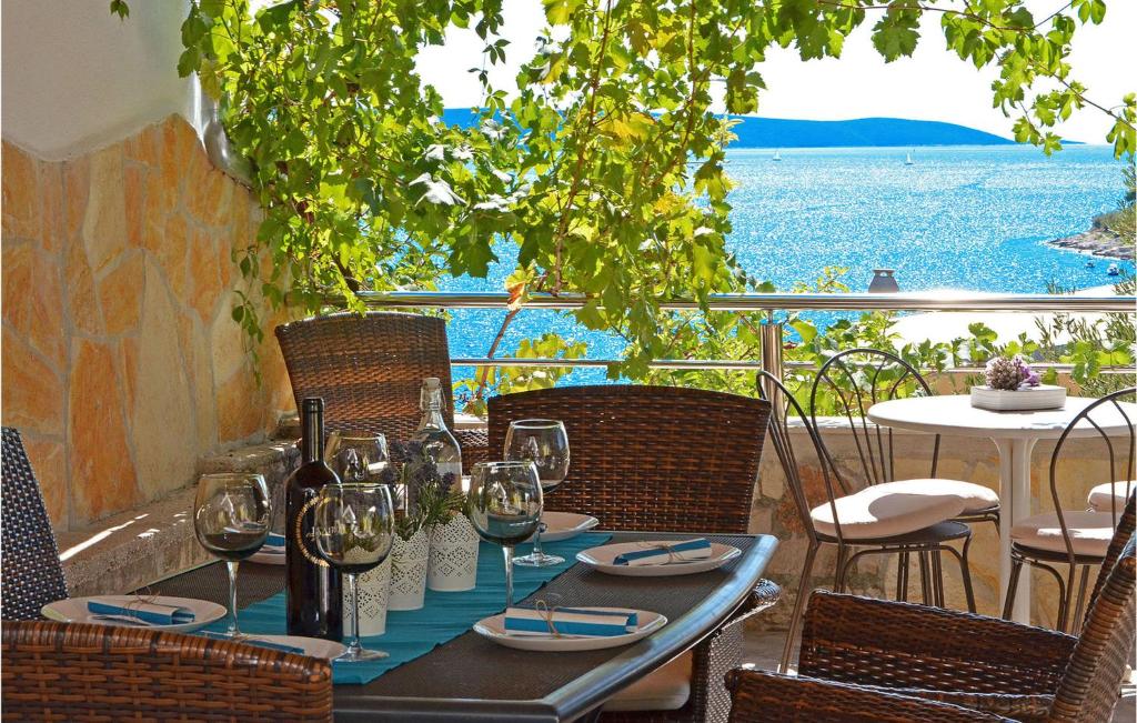 Fotografia z galérie ubytovania Gorgeous Home In Okrug Gornji With House Sea View v Trogiri
