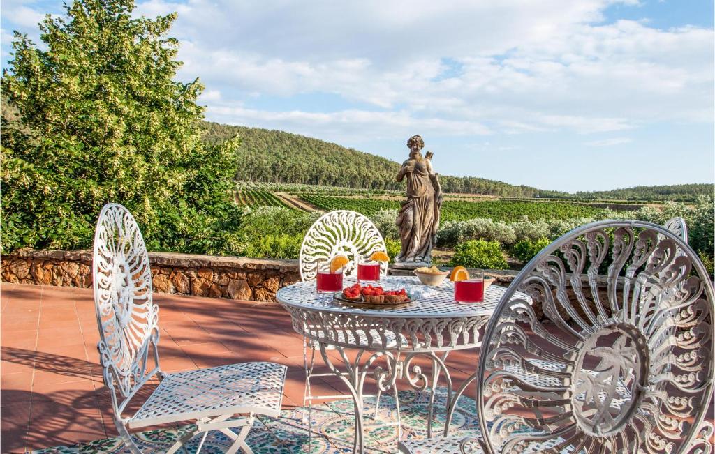 Cozy Home In San Michele Di Ganzari - Maison De Vacances Avec Treize Chambres