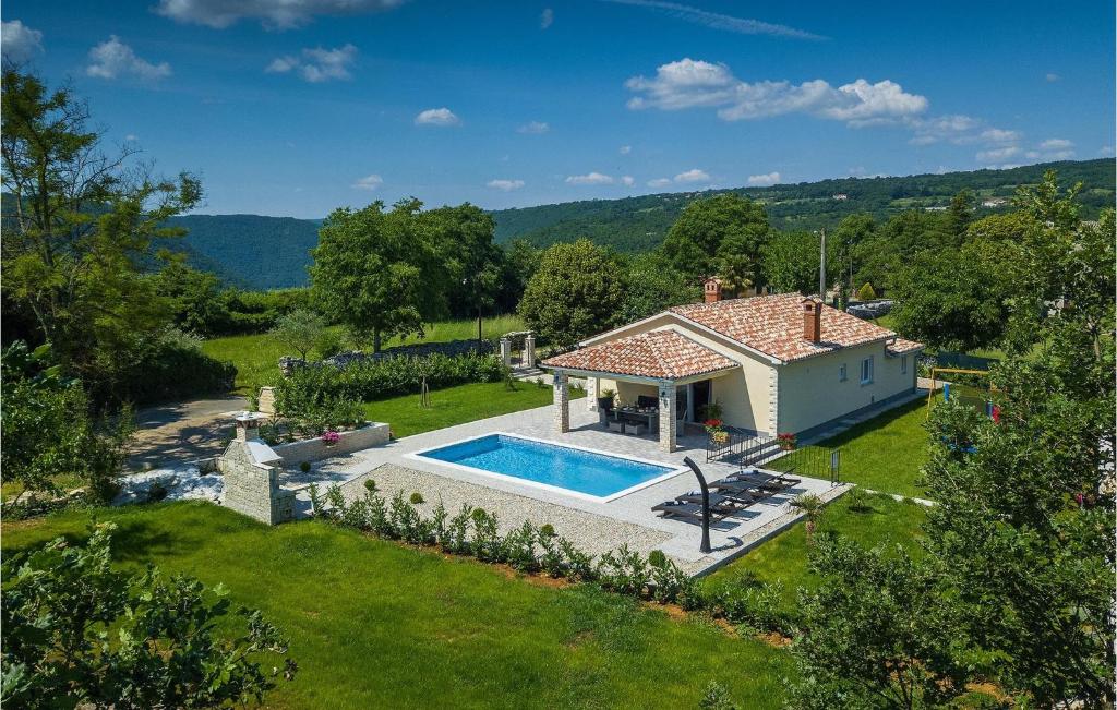Πισίνα στο ή κοντά στο Villa Elanna