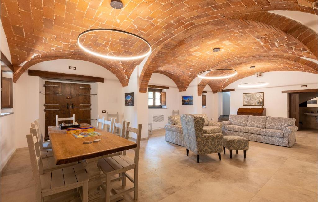 Część wypoczynkowa w obiekcie Cozy Home In Santarcangelo With Sauna