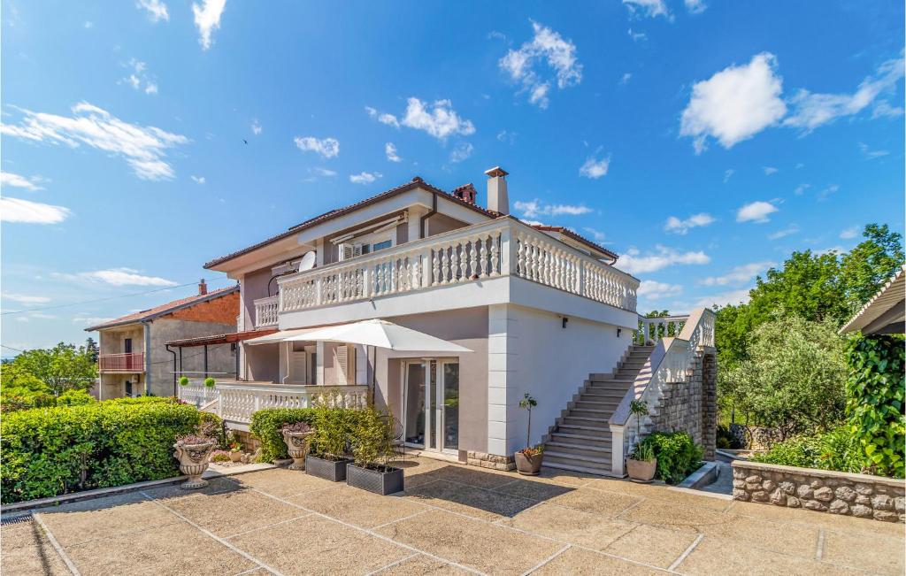 Budova, v ktorej sa apartmán nachádza