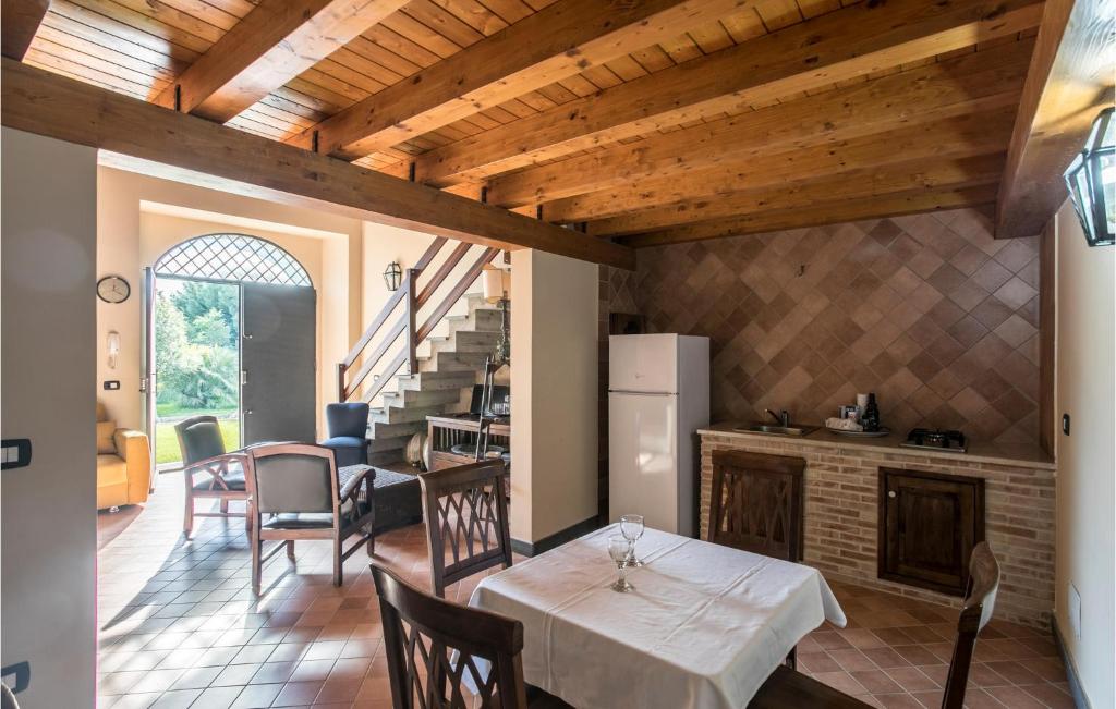 Kuchyňa alebo kuchynka v ubytovaní Cozy Home In Grammichele