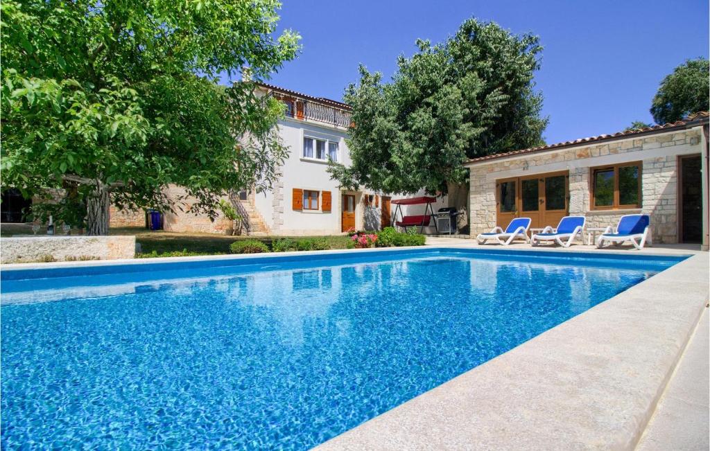 Villa Taki