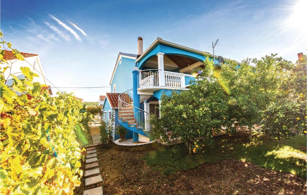 Two-Bedroom Apartment In Bibinje