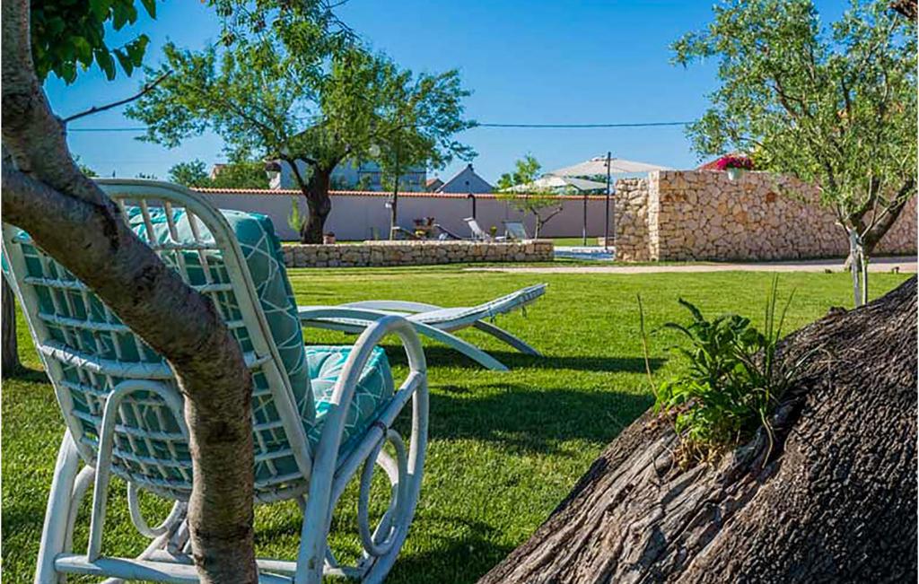 Fotografie z fotogalerie ubytování Cozy Home In Prkos With Wifi v destinaci Prkos