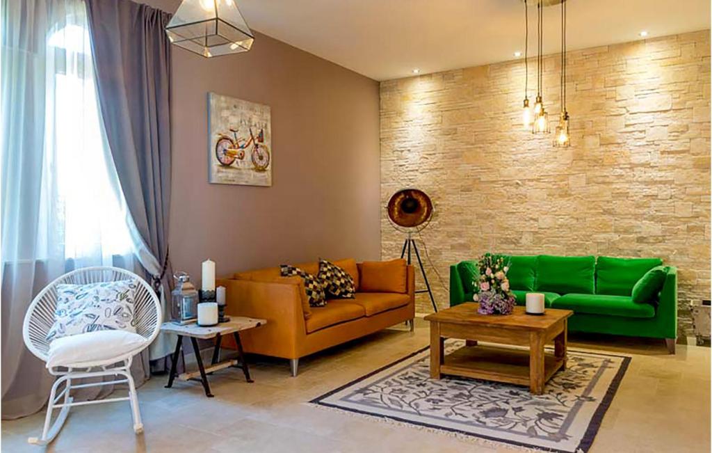 Fotografie z fotogalerie ubytování Cozy Home In Prkos With Wifi v destinaci Prkos