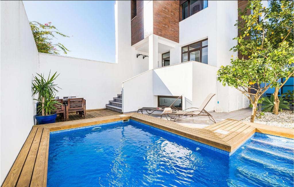 Πισίνα στο ή κοντά στο Gorgeous Home In Conil De La Frontera