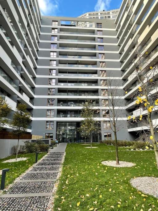 Apartment Wola Tower - One-Bedroom Apartment