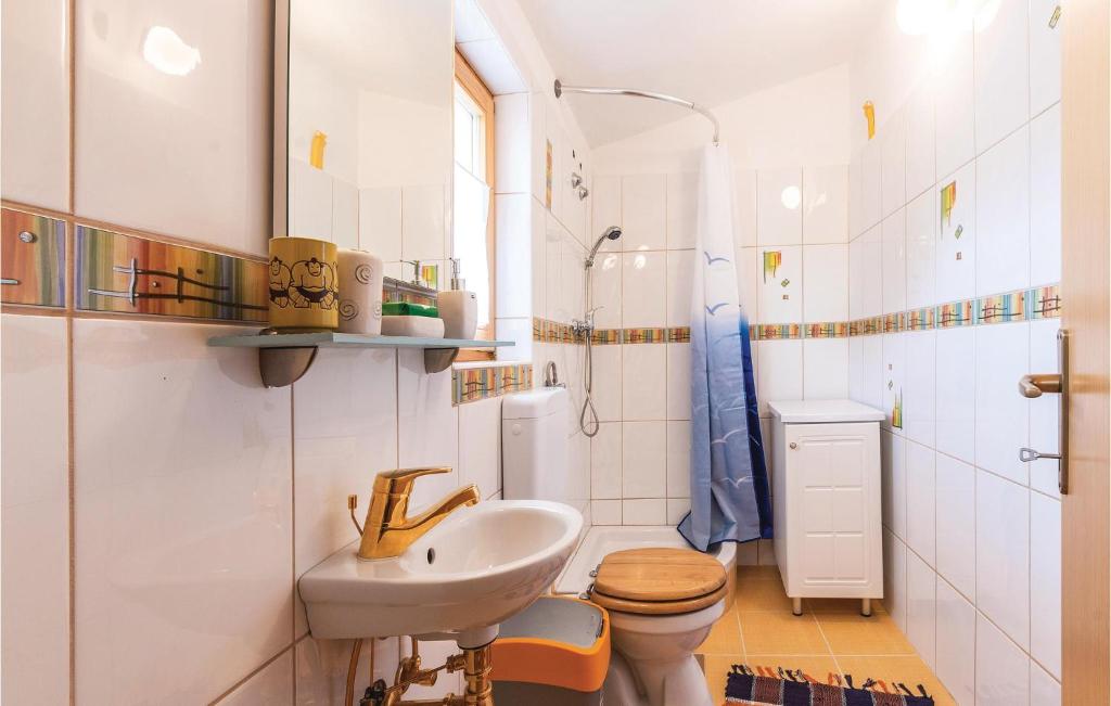 Łazienka w obiekcie Holiday Home Betiga With Sea View Vi