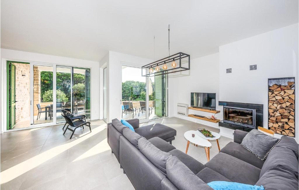 Posedenie v ubytovaní Pet Friendly Home In Lun