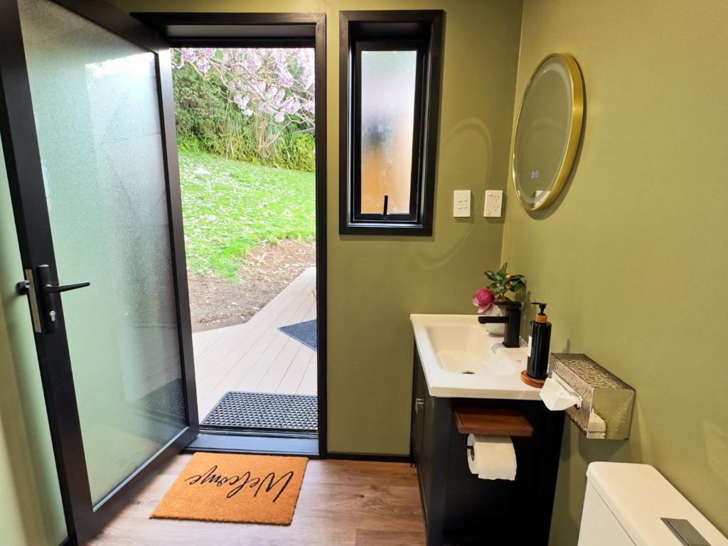 Stellar Glamping Auckland - Resim 12