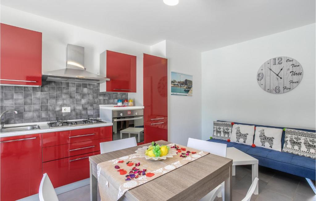Kuchnia lub aneks kuchenny w obiekcie Beautiful Home In Scicli With Kitchen