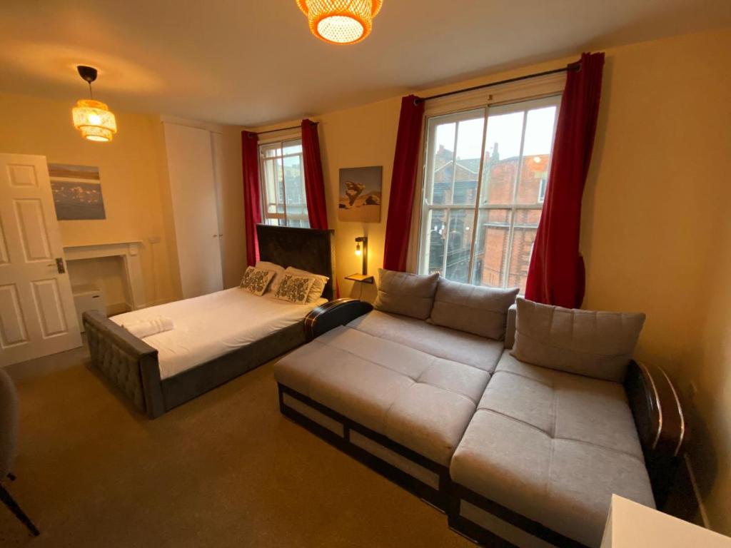 Vauxhall Stay - Family Room With Private Bathroom