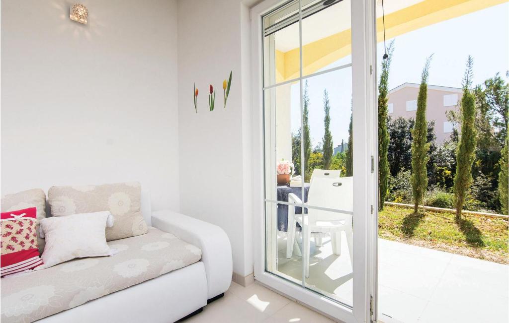 Balkon lub taras w obiekcie Two-Bedroom Apartment In Pakostane