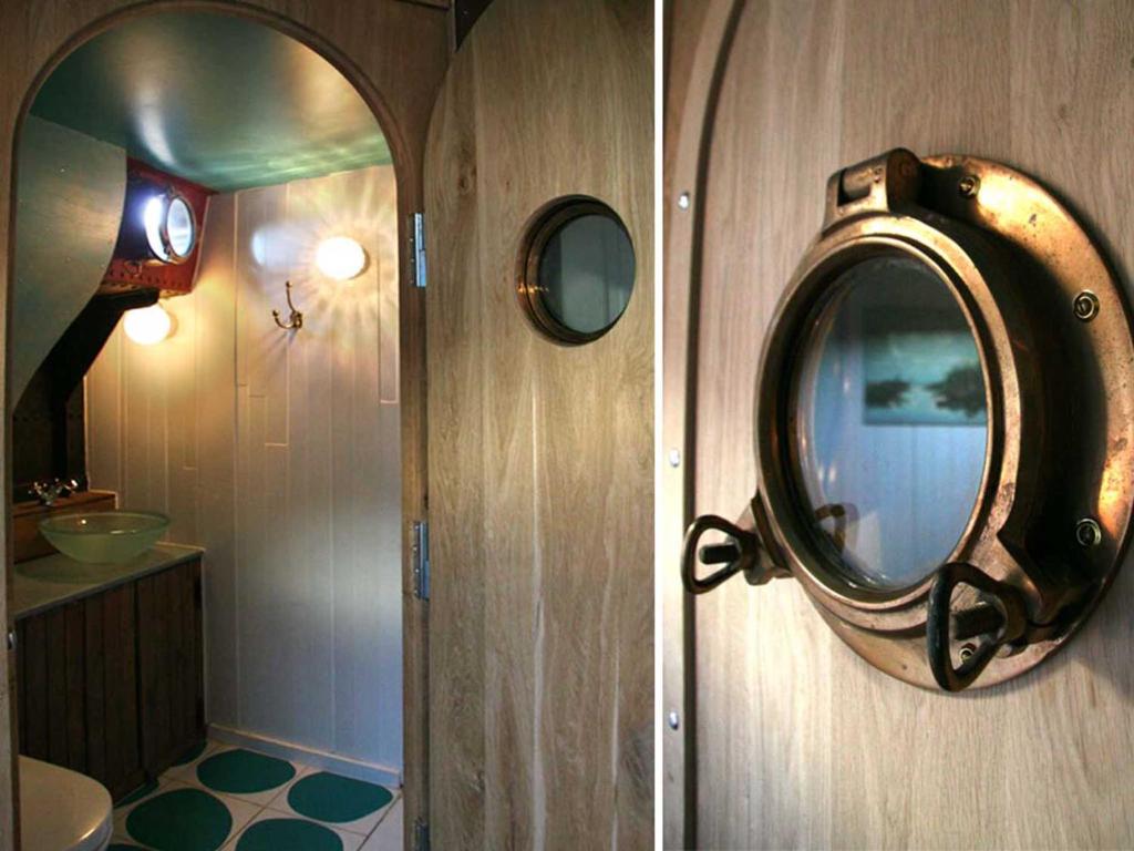 Boat 'Opoe Sientje' - Double Room