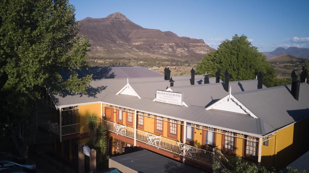 Red Mountain House accommodation near Golden Gate Highlands National Park