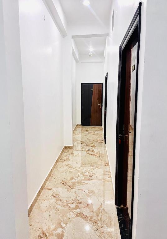 Foto sihtkohas Ayodhya asuva majutusasutuse RAVINDRA GEETA Inn galeriist