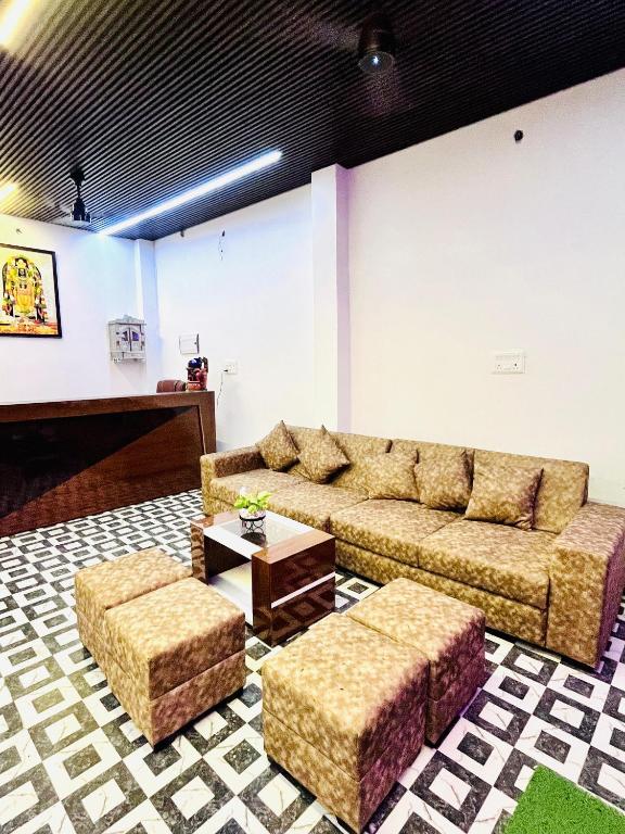 Istumisnurk majutusasutuses RAVINDRA GEETA Inn