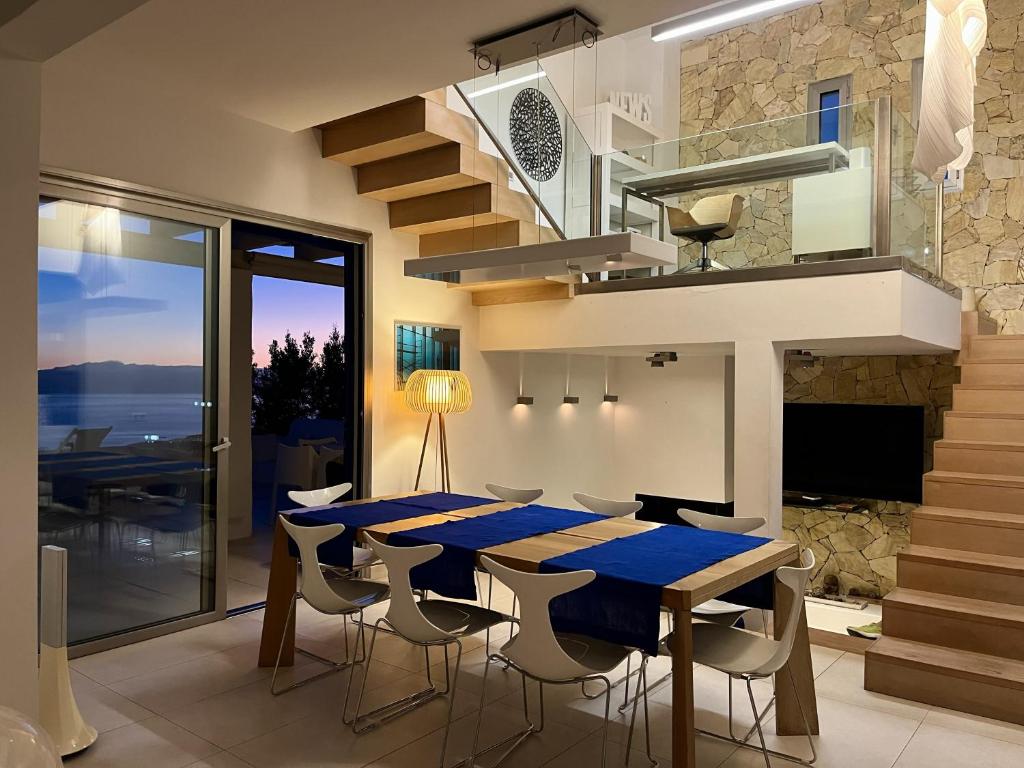 Fotografie z fotogalerie ubytování Villa Itaca Vista mar y piscina climatizada v destinaci Adeje