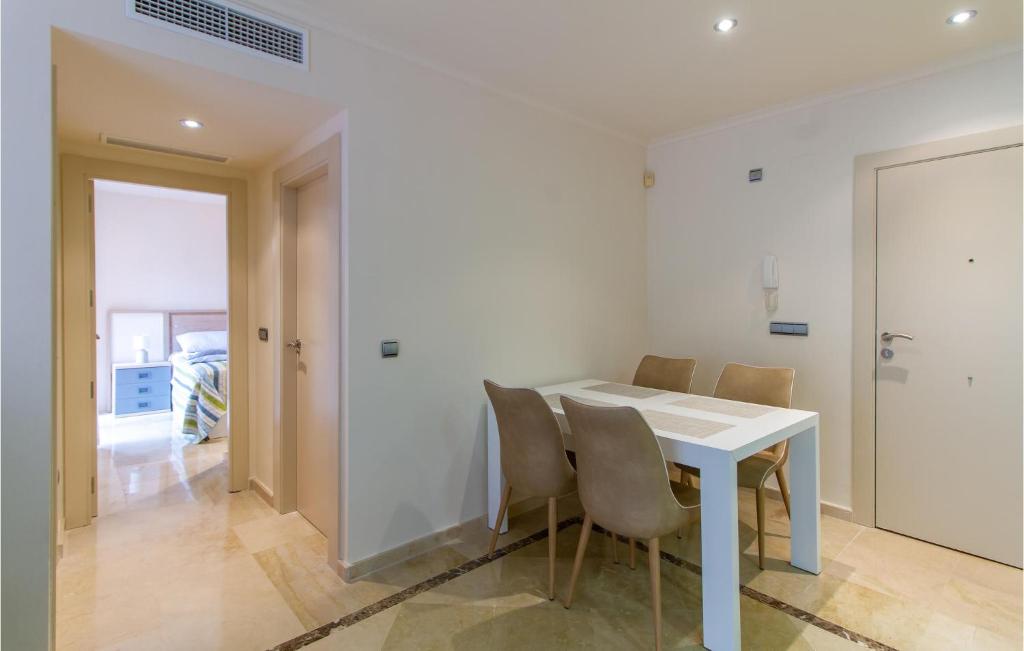 Fotografie z fotogalerie ubytování Nice Apartment In Los Alcázares v destinaci Los Alcázares