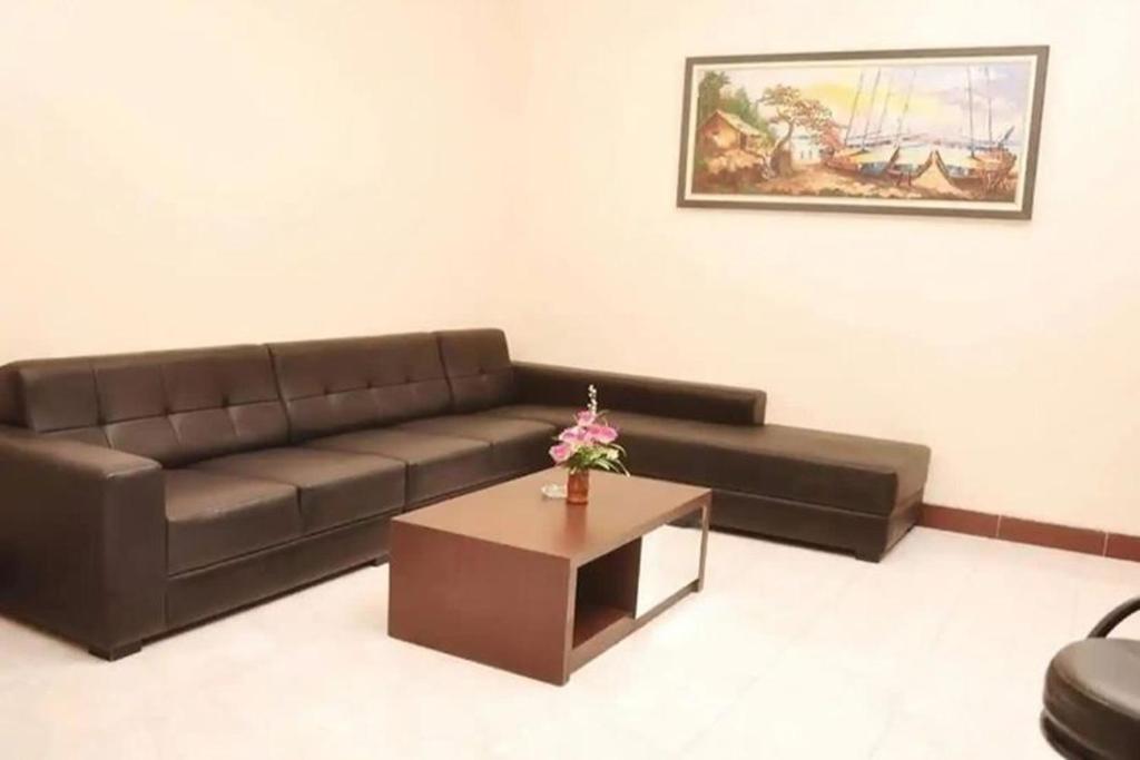 Posezení v ubytování Hotel 88 Jember By WH - Strategic Location In The City Center