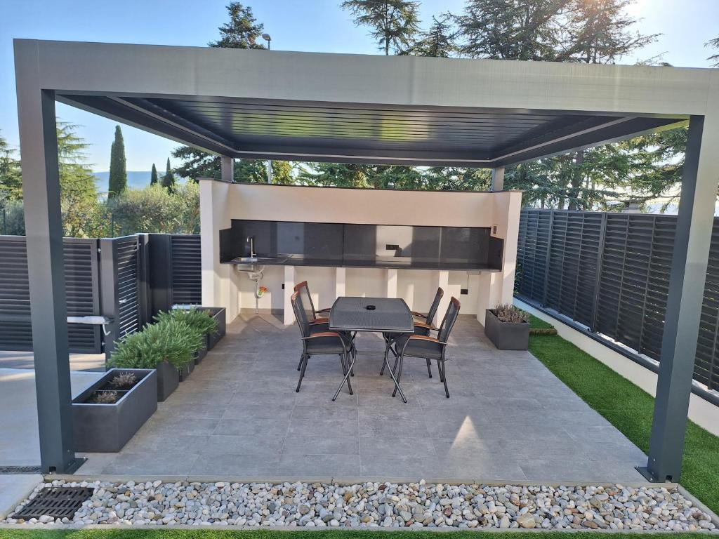 Patio nebo venkovní prostory v ubytování Apartments E&T by Locap Group
