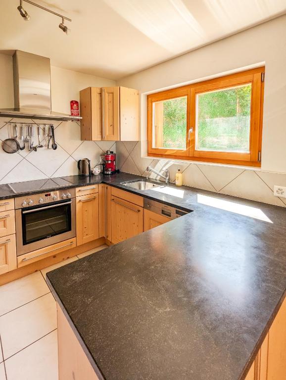 Paisible apt cheminée, terrasse, jardin, vue époustouflante - Resim 22