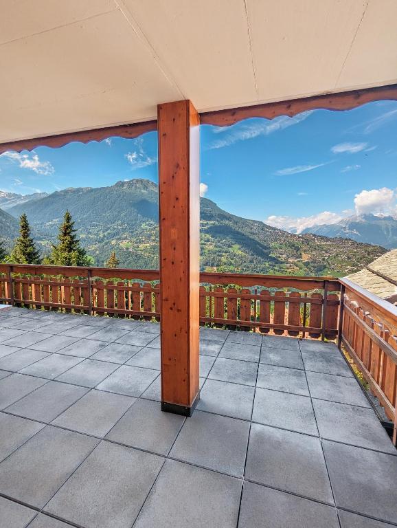 Nespecifikovaný výhled na hory nebo výhled na hory při pohledu z apartmánu