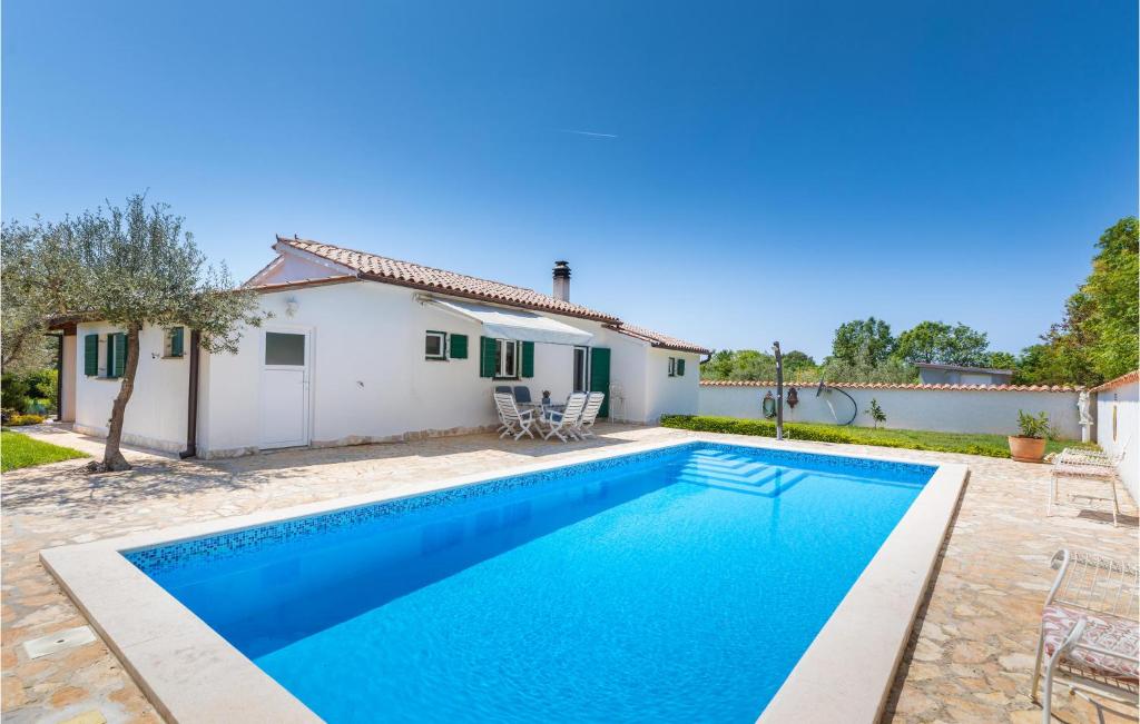 Stunning Home In Pula