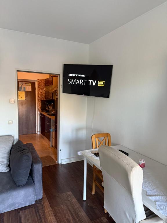 Chic Central Luxembourg Flat - Resim 17