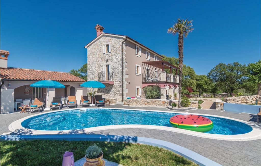 Gorgeous Home In Nedescina With Sauna