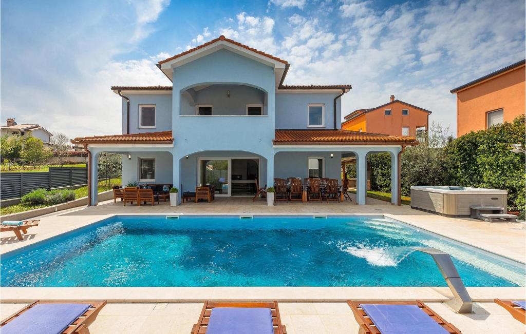 Villa Deep